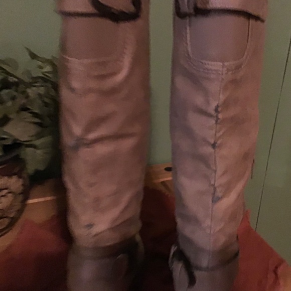 Pre-loved Very Much Tall Taupe Harness Boots 7.5 - Picture 3 of 11